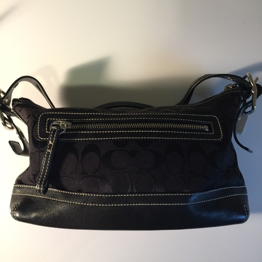 *Authentic* Coach Shoulder Bag